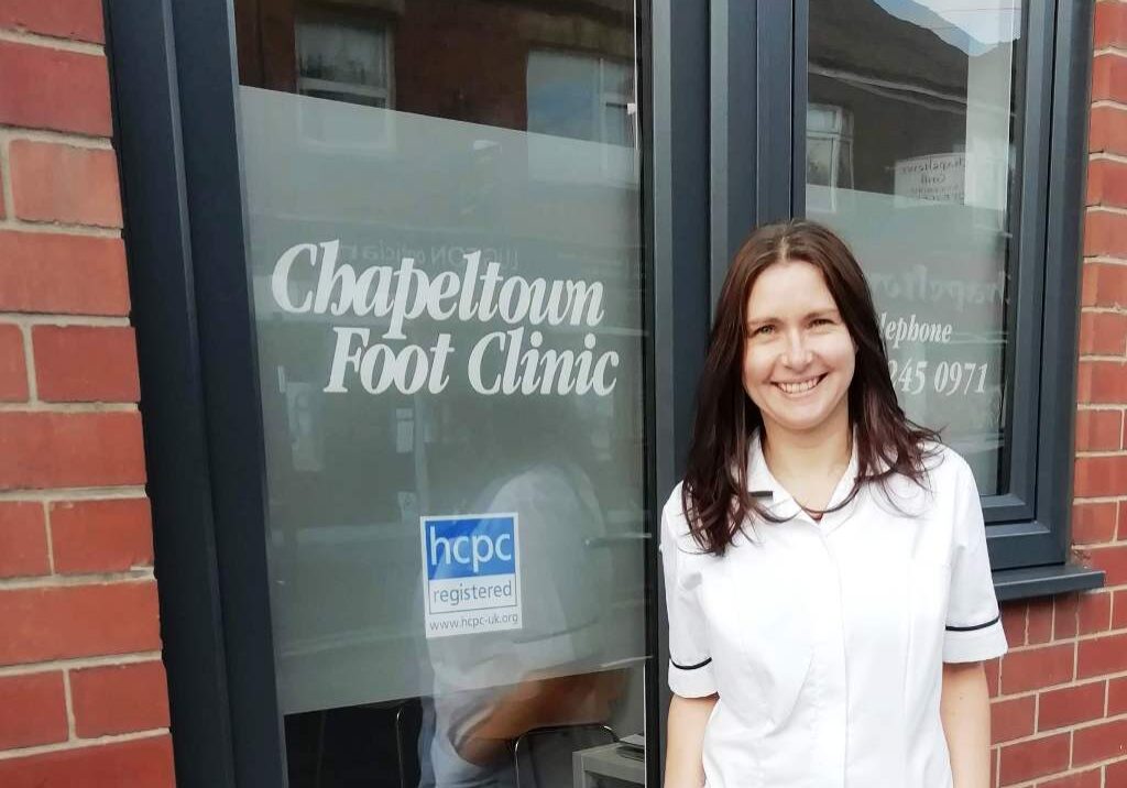chapeltown-foot-clinic-sheffield-podiatry-chiropody-exterior Podiatrist Lisa Shaw standing outside Chapeltown Foot Clinic, Sheffield, foot and leg clinic, orthotics and biomechanics clinic
